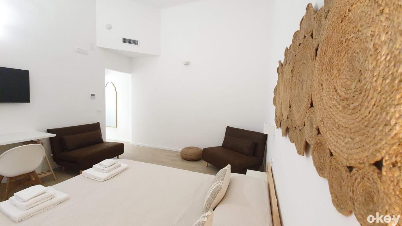 Dimora Beluga - Bari Centro Hotel Ngoại thất bức ảnh